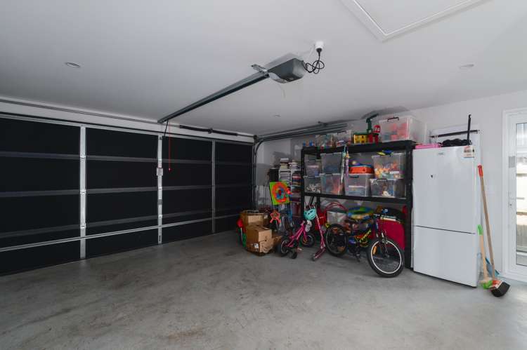 120 Southfield Drive Lincoln_23