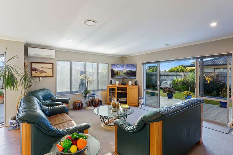 5 Byron Brown Place Otaki Beach_7