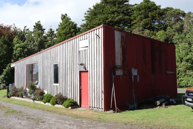 970 Pembroke Road West Stratford West_23