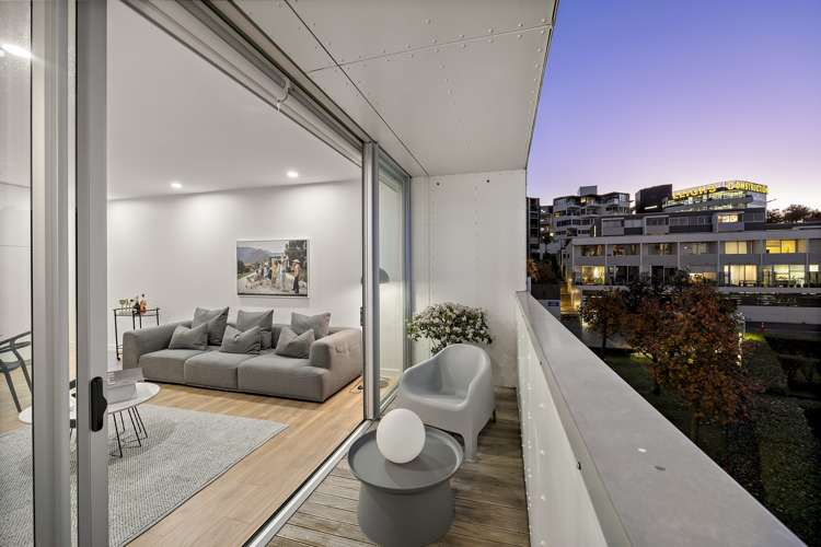 3b/6 Fisher-Point Drive Auckland Central_8