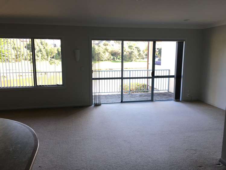 25 Greenway Rise Gulf Harbour_8