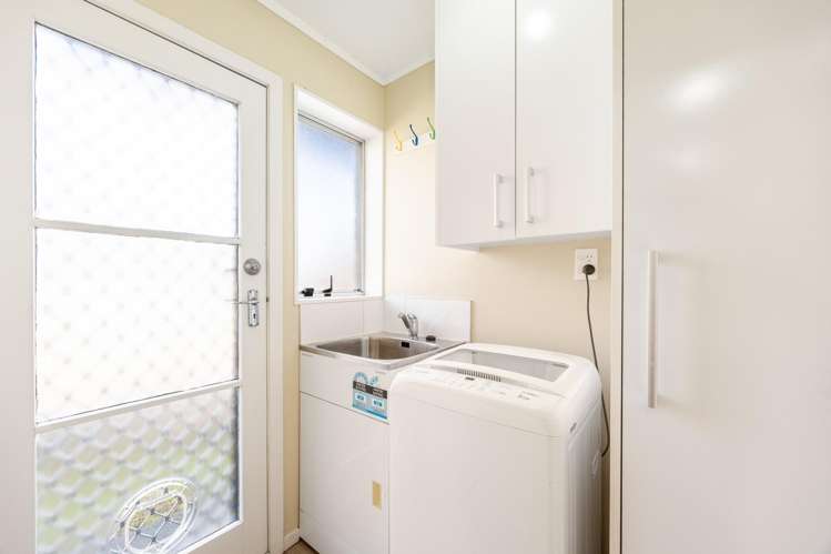 2/11 Ciprian Place Henderson_15