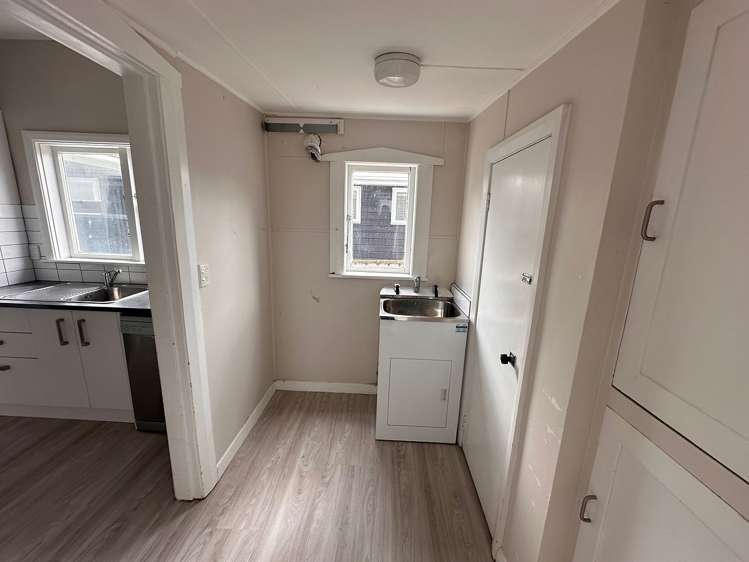 44 Park Road Miramar_14