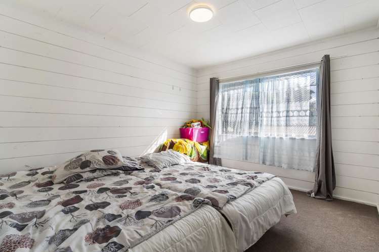 2/11 Bluewater Place Wattle Downs_10