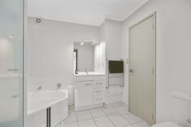 15C Charlemont Street Whitiora_3