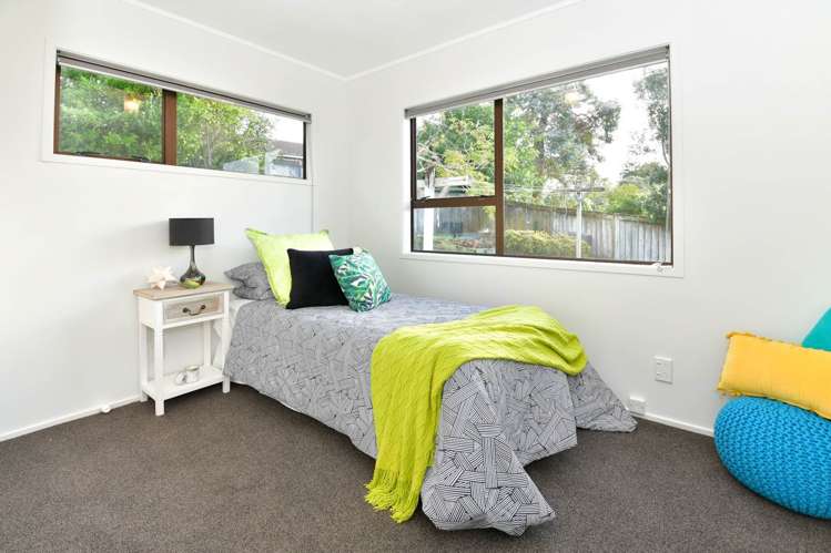 8 Waiora Road Stanmore Bay_15