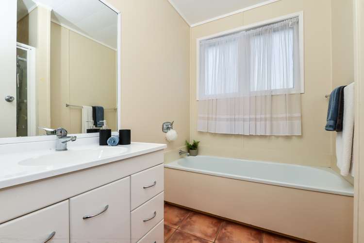 49 Mckay Drive Temple View_5