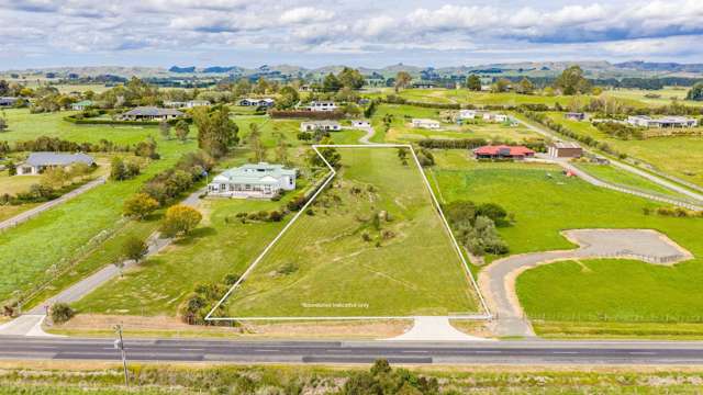Picturesque, established 5,881m2 section