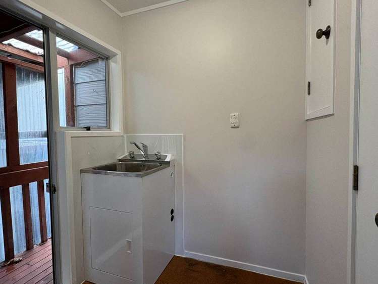 2/18 Moxham Grove Massey_10