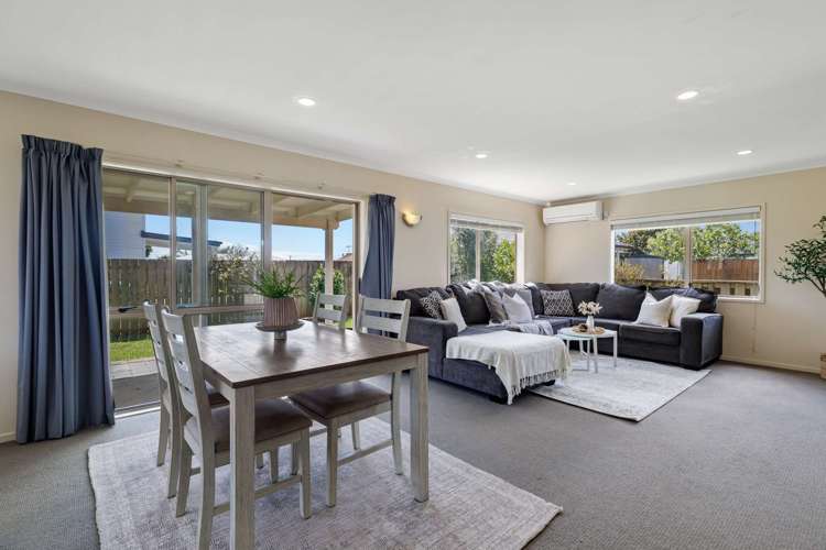 34 Aitkenhead Court Parakai_7