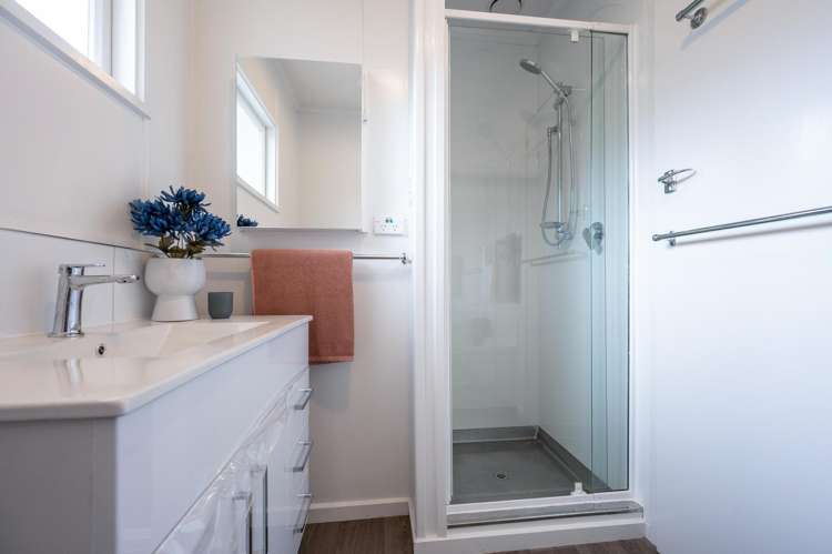 33 Andrew Street Stoke_15