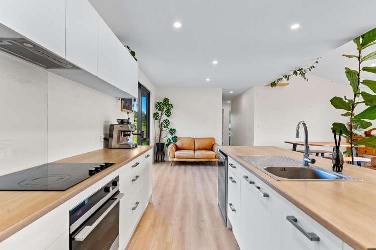 2 Craig Road Pollok_7