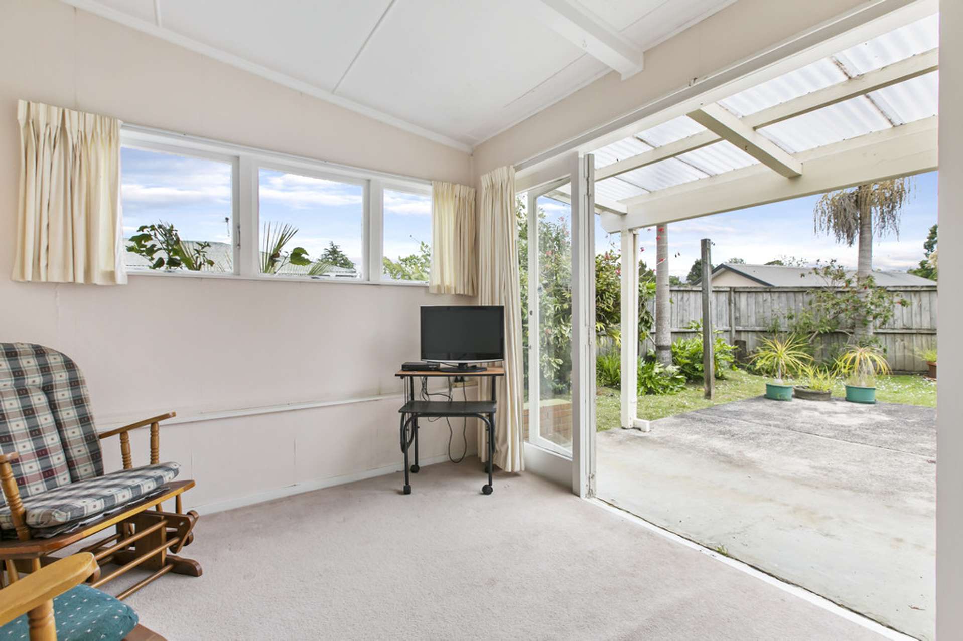 1/33 Neal Avenue Glenfield_0