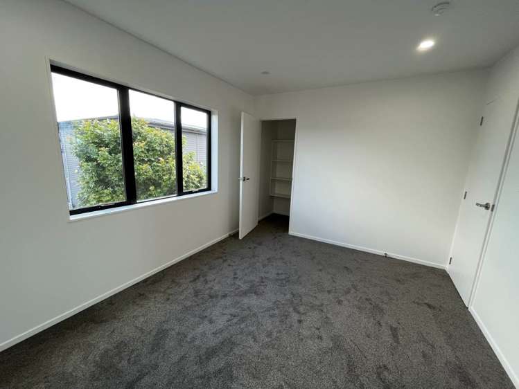 7D Chelburn Crescent Mangere East_4