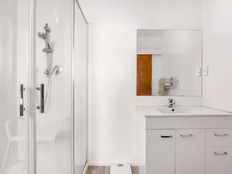 5C Grey Street Glenholme_11