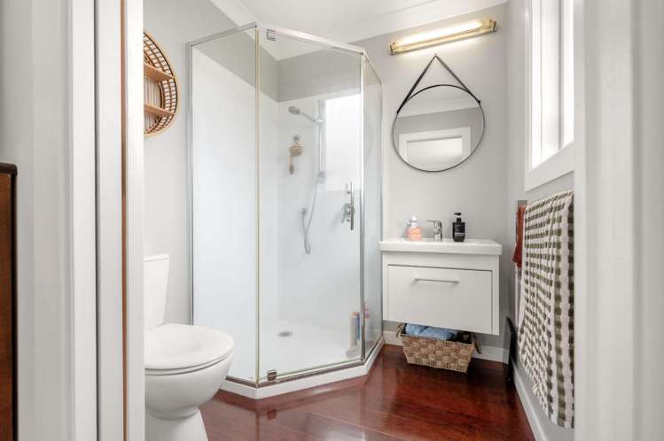 80 Cook Street Hamilton East_13