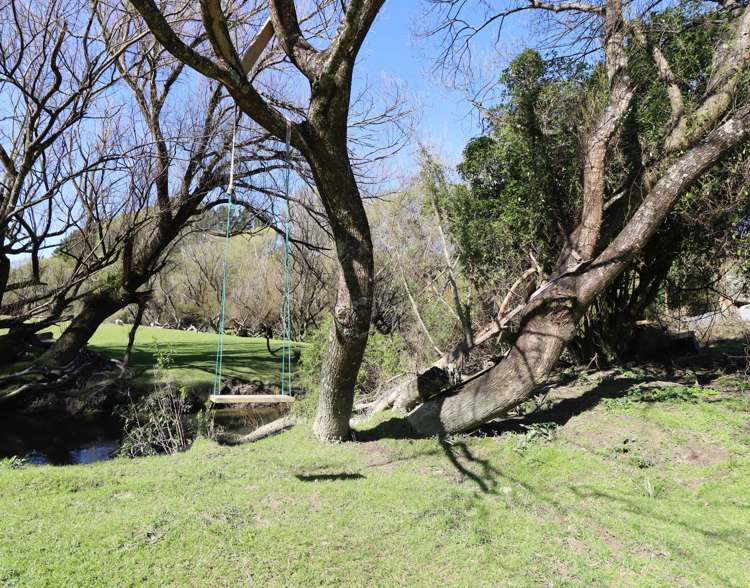 1395 Opaki Kaiparoro Road Mauriceville_16