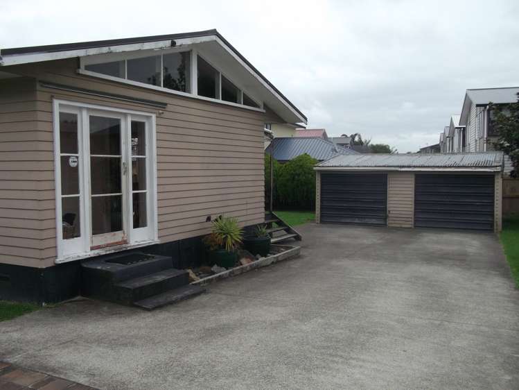 5 Lyndon Place Manurewa_0