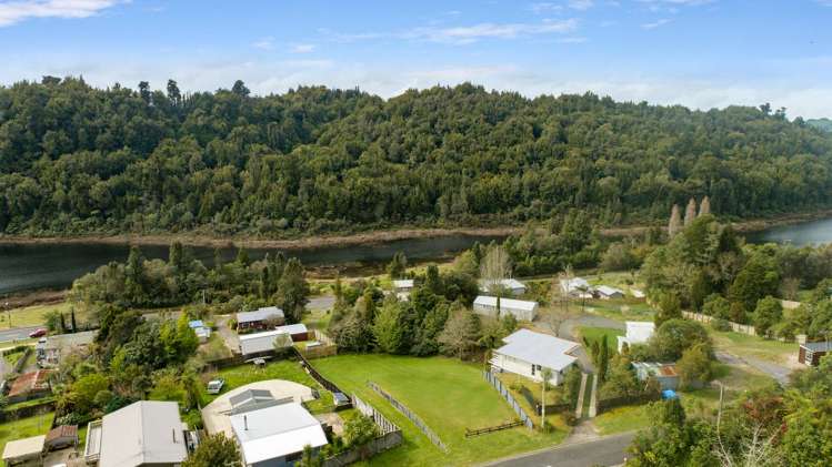 31 Oxford Road Lake Rotoma_6