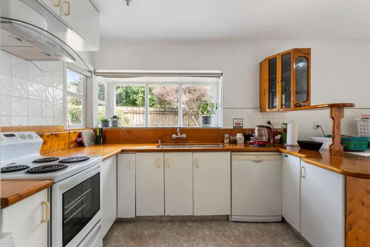 78 Mcrobbie Road Kingseat_5