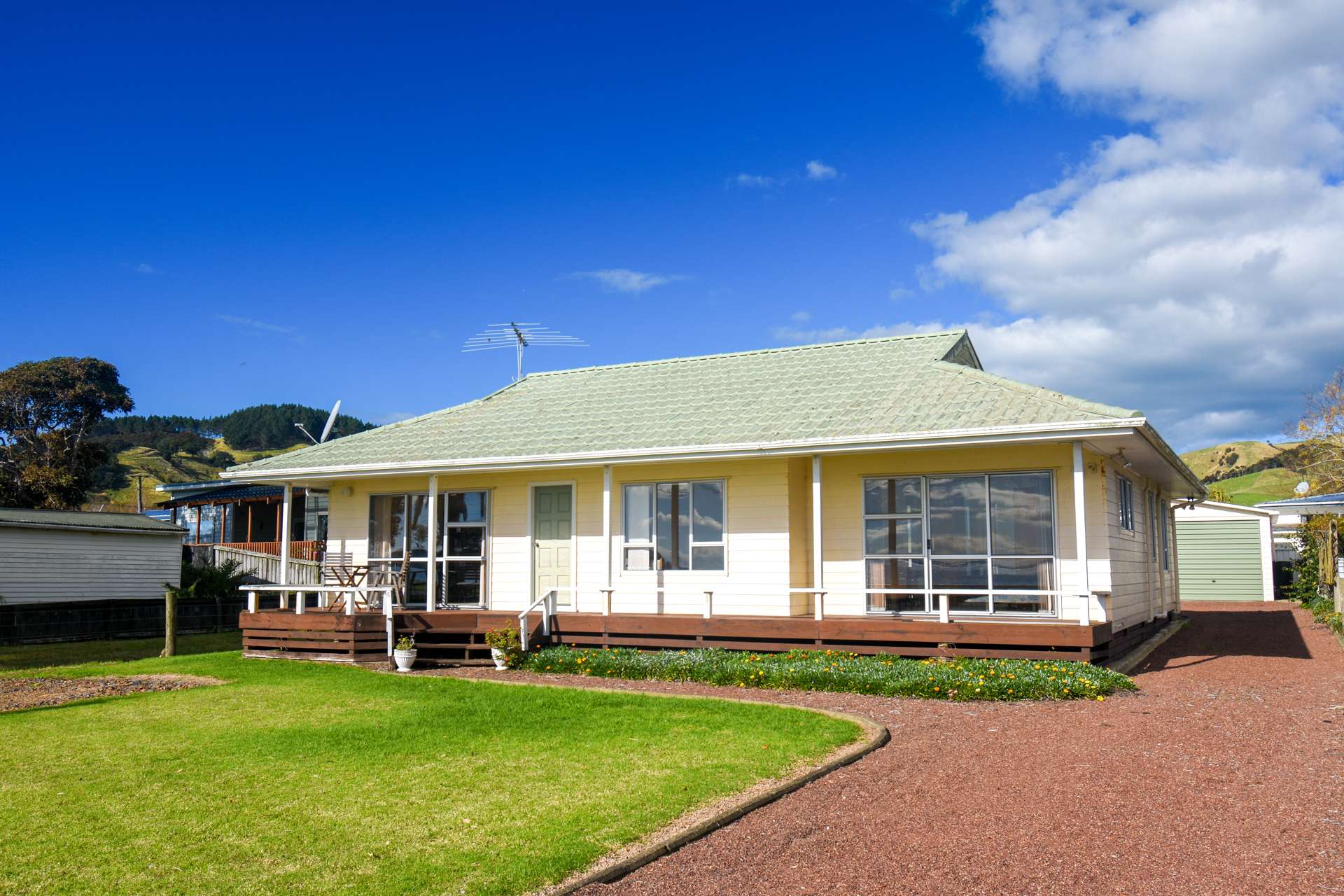 25 Kawakawa Bay Coast Road Kawakawa Bay_0