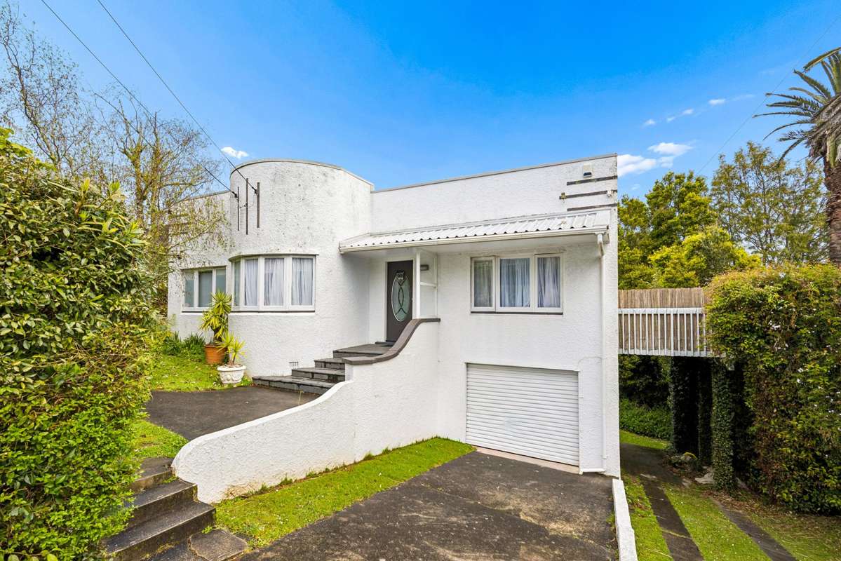 49 and 51 Nihill Crescent_1