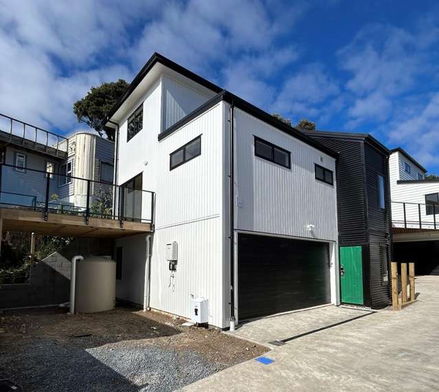 6b Grays Road Plimmerton_2