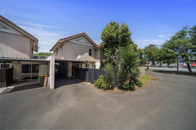 2/104 Pakuranga Road_0
