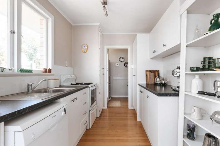 9 Clifton Terrace Brookfield_8