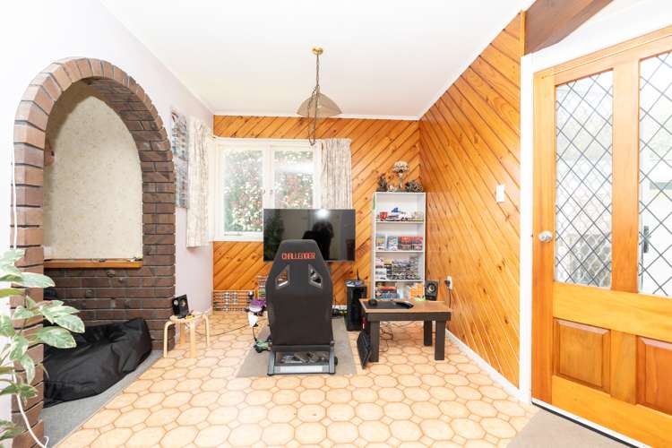 24 Southsea Crescent Silverdale_11