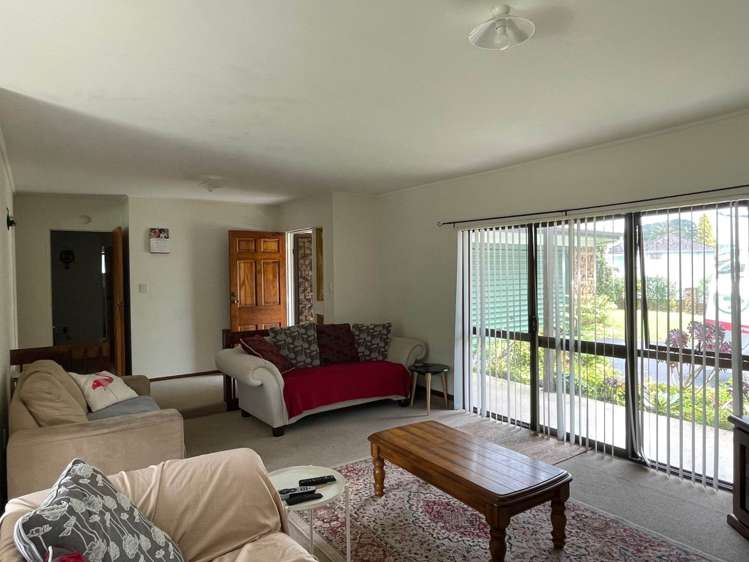 7 Rathgar Road Henderson_3