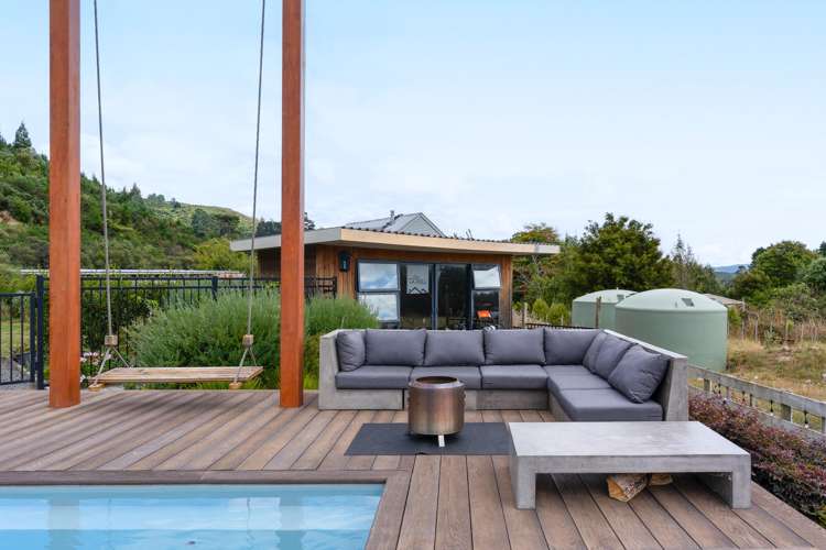 58 Colletts Road Mangaroa_31