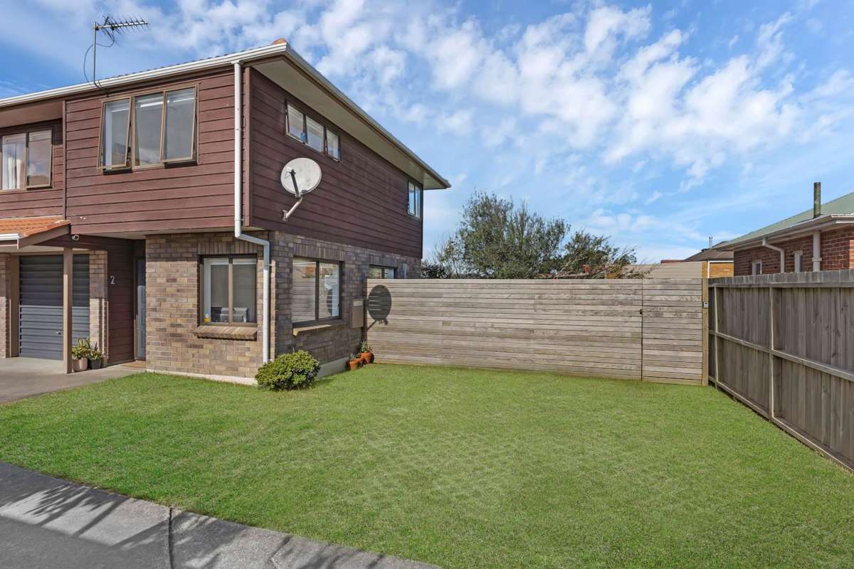 2/104 Blockhouse Bay Road_0