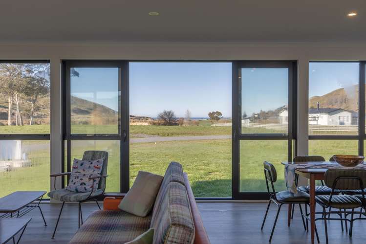 55 Punawaitai Road Pourerere_10