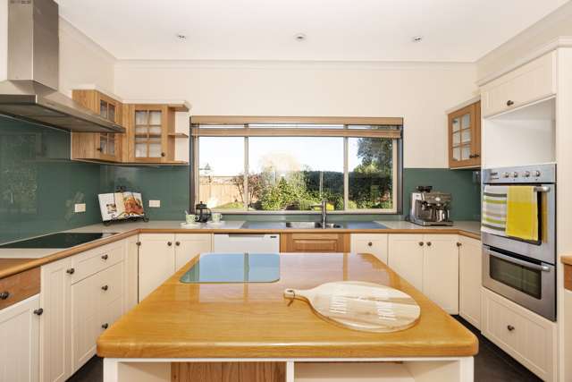 4 Joanne Street Lytton West_4