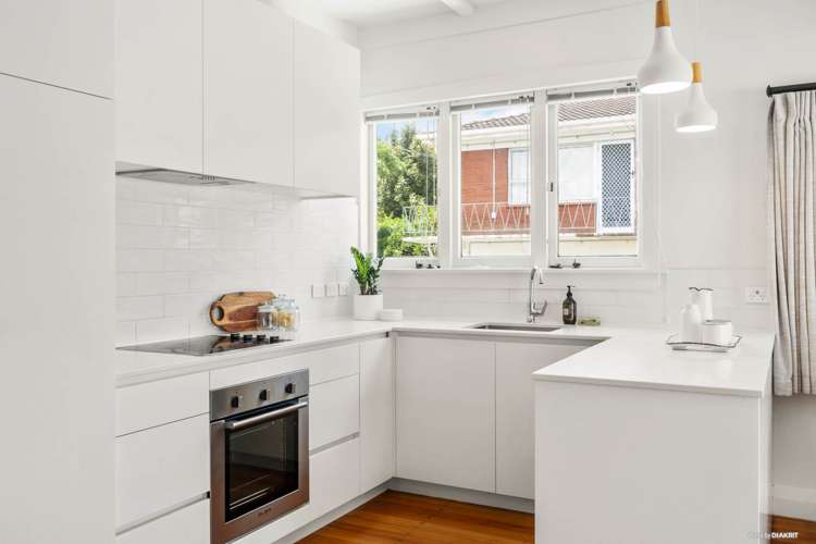 88 Owairaka Avenue Mount Albert_5