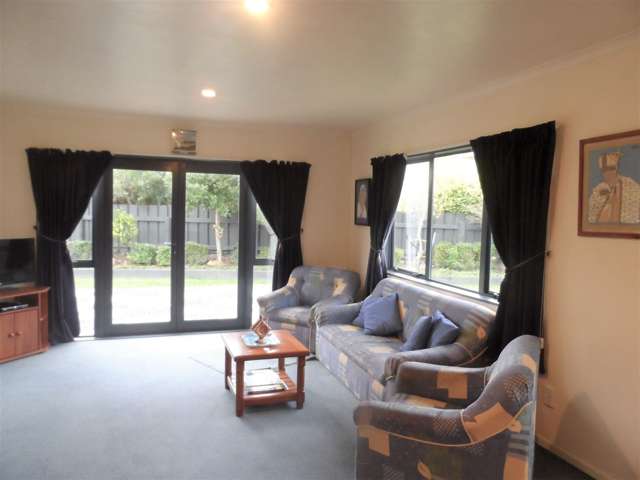 9 Almond Grove Feilding_2