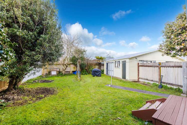 6 Deanwell Avenue Deanwell_16