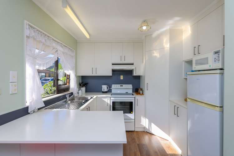 3 Pettit Place The Wood_5