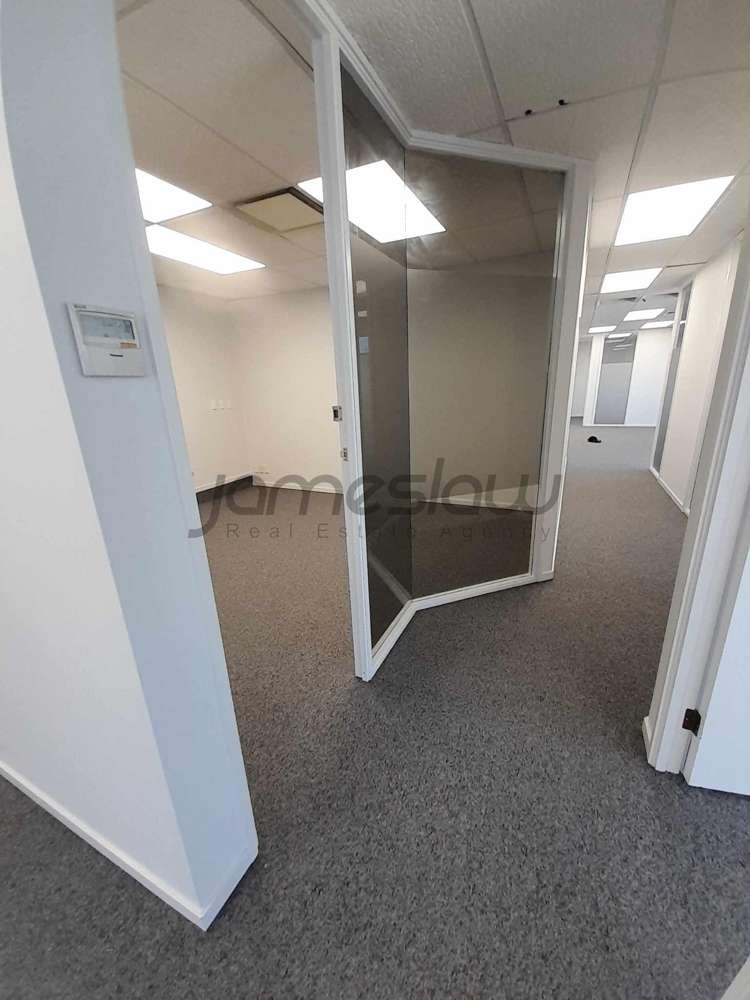 1A/129 Onewa Road Northcote_13