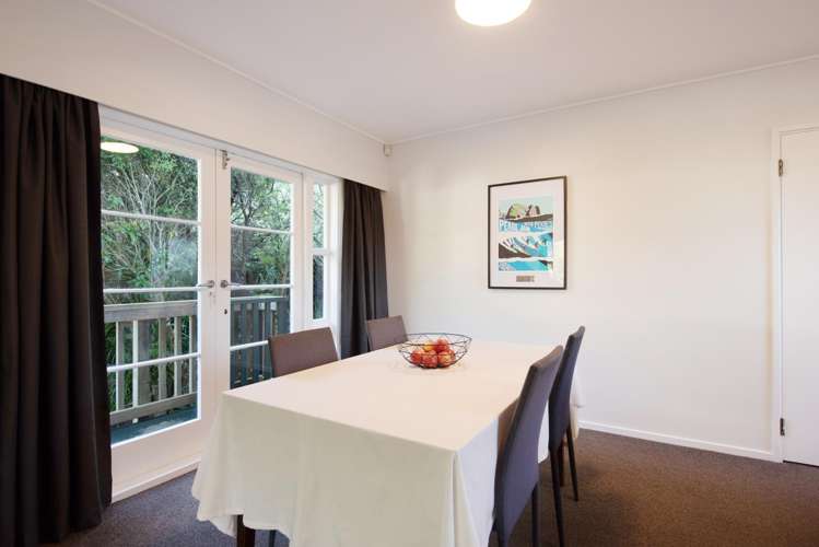 112 Awarua Street_5