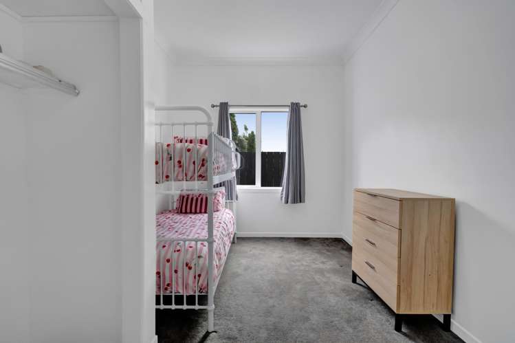 15E Rospeath Crescent Spotswood_14