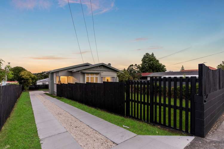 1584 Great North Road Waterview_14