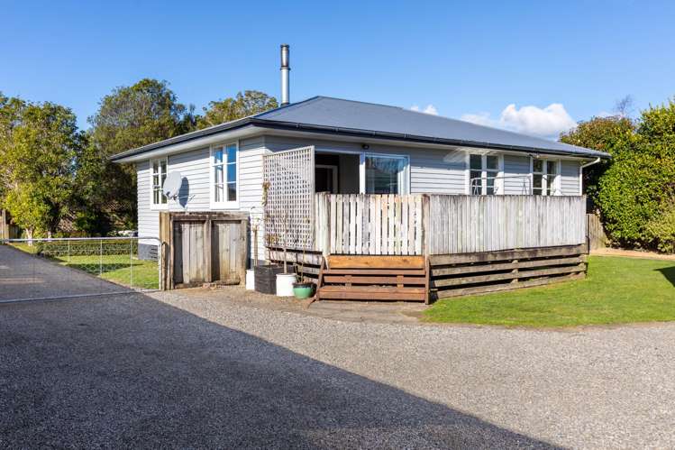 44 High Street Eketahuna_12