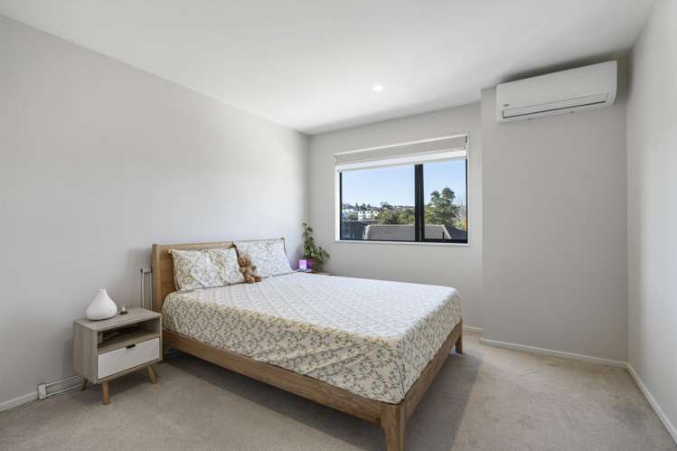 8/24 Tara Road Henderson_8