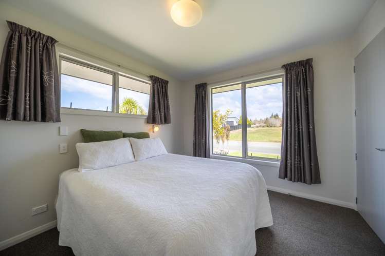 22 Burnby Drive Te Anau_11