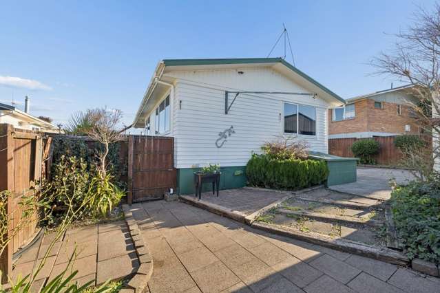 186 Russell Road Huntly_1
