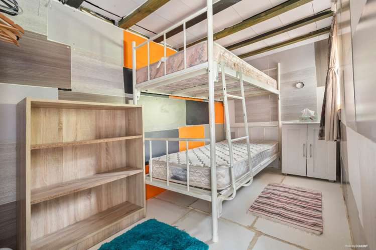 1585 Tuakau Bridge-Port Waikato Road Port Waikato_11