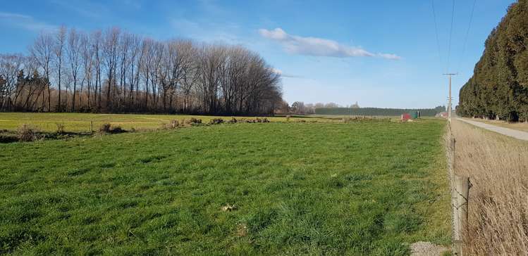 17 Esk Bank Road Otaio_9