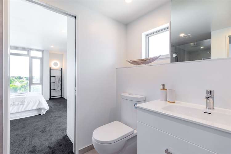 11/272 Marine Parade New Brighton_12